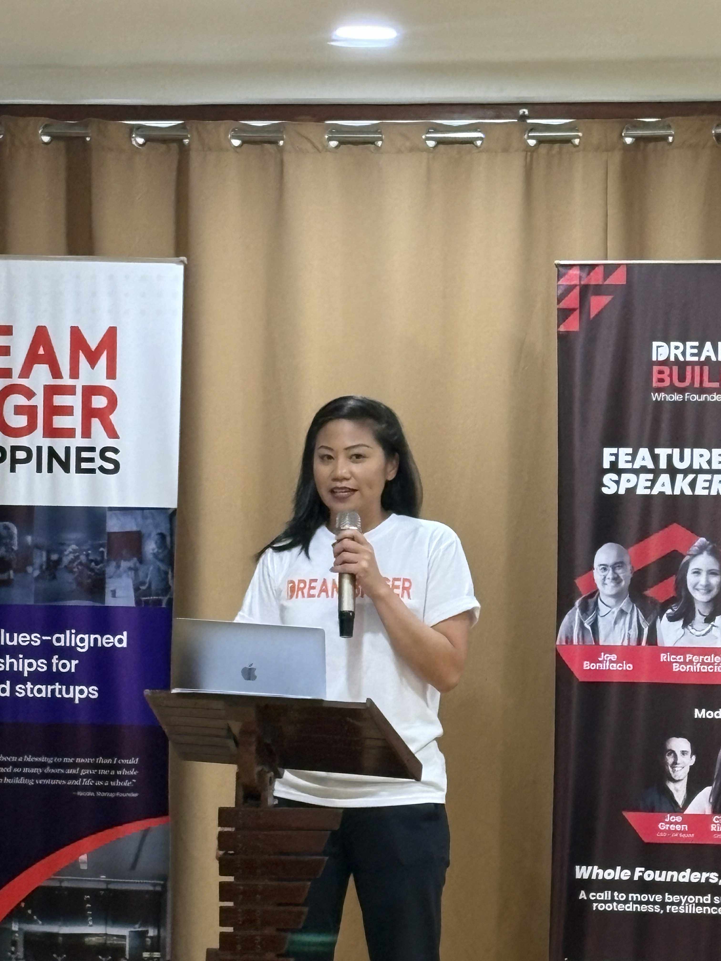 68da6fe3-0429-4e65-bddf-4e75daf94faa Dream Bigger event in Makati