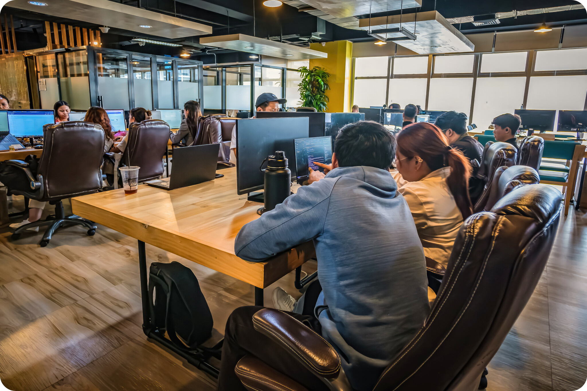 24/7 coworking space in Cebu and Makati