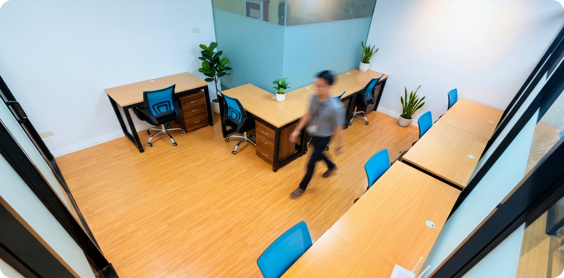 Zero-Ten Park workspace at the Cebu IT Park branch