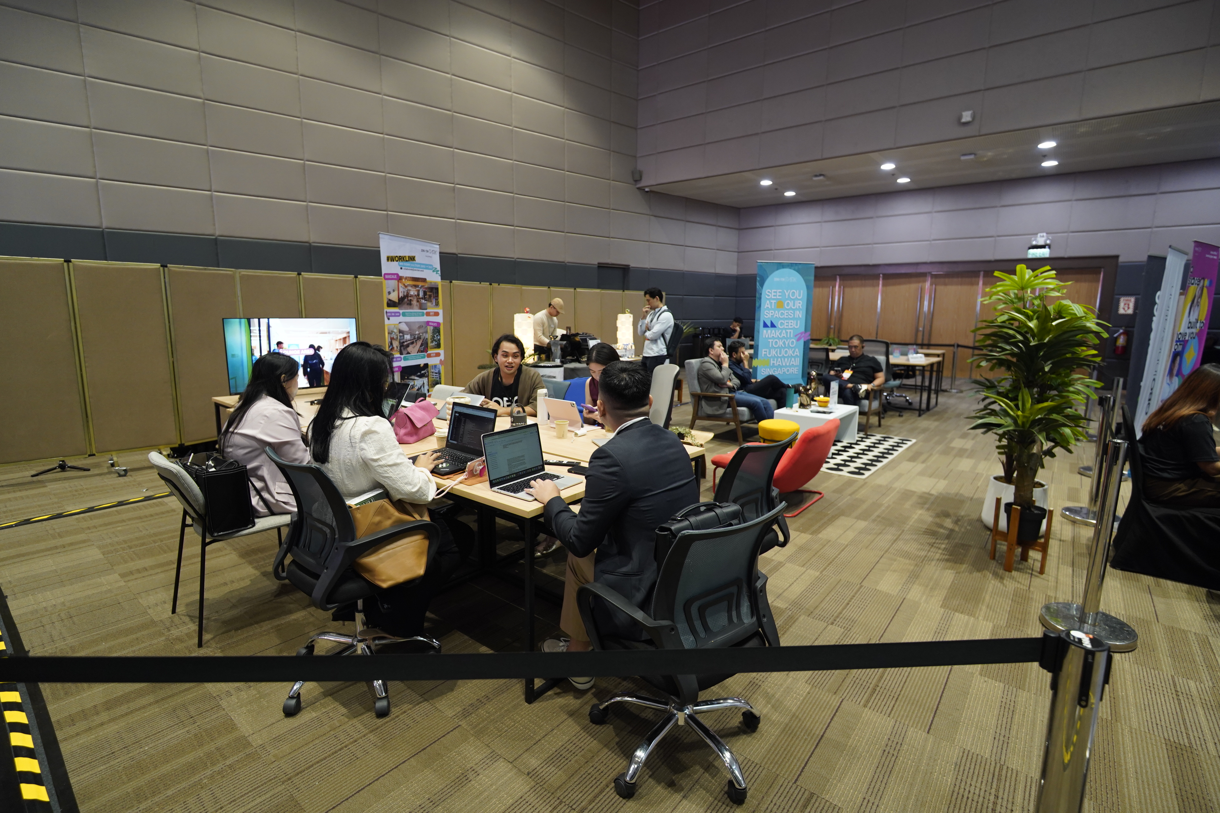 Founders and ecosystem leaders connect at Echelon Philippines 2026